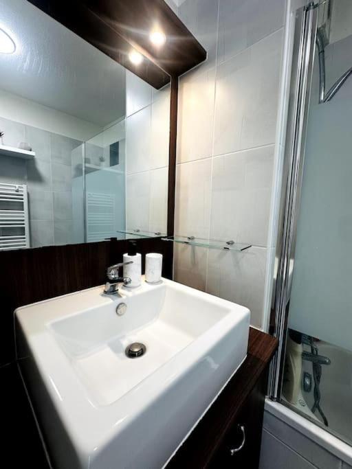 Perle Citadine Proche De La Gare Appartement Perpignan